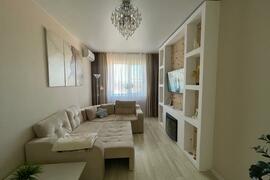 Просторная квартира с ремонтом и мебелью