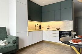 Продается 2-комн. квартира, 65 м²

